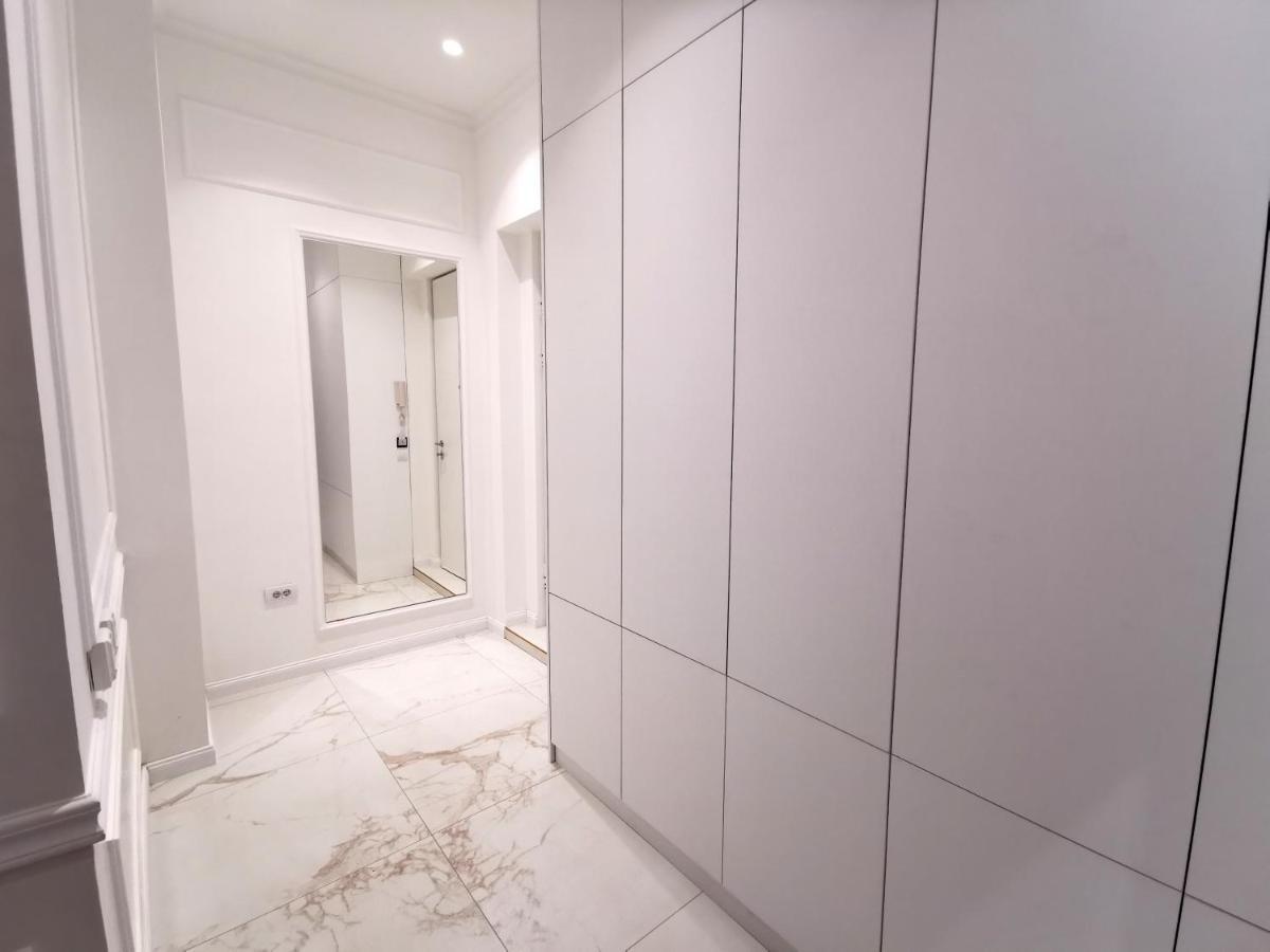 Max Central Apartment Belgrado Exterior foto